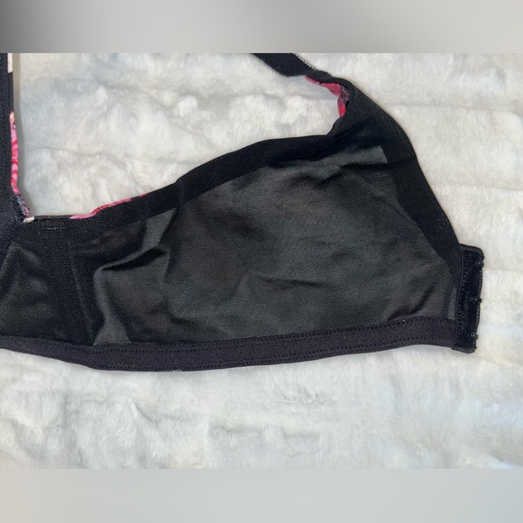 Absolutely Gorgeous Bra!Amazing hold!Push up bra Brand new & I have a few sizes - Picture 5 of 12